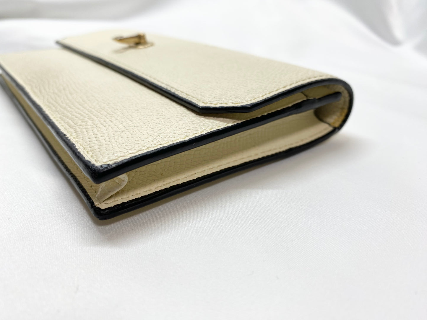 【良品】Valextra ヴァレクストラ シティウォレット ホワイト 長財布