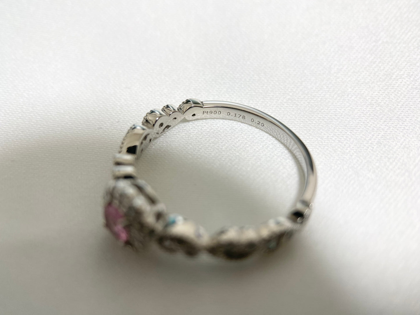 【美品】Pt900 パパラチアサファイア ダイヤモンドリング