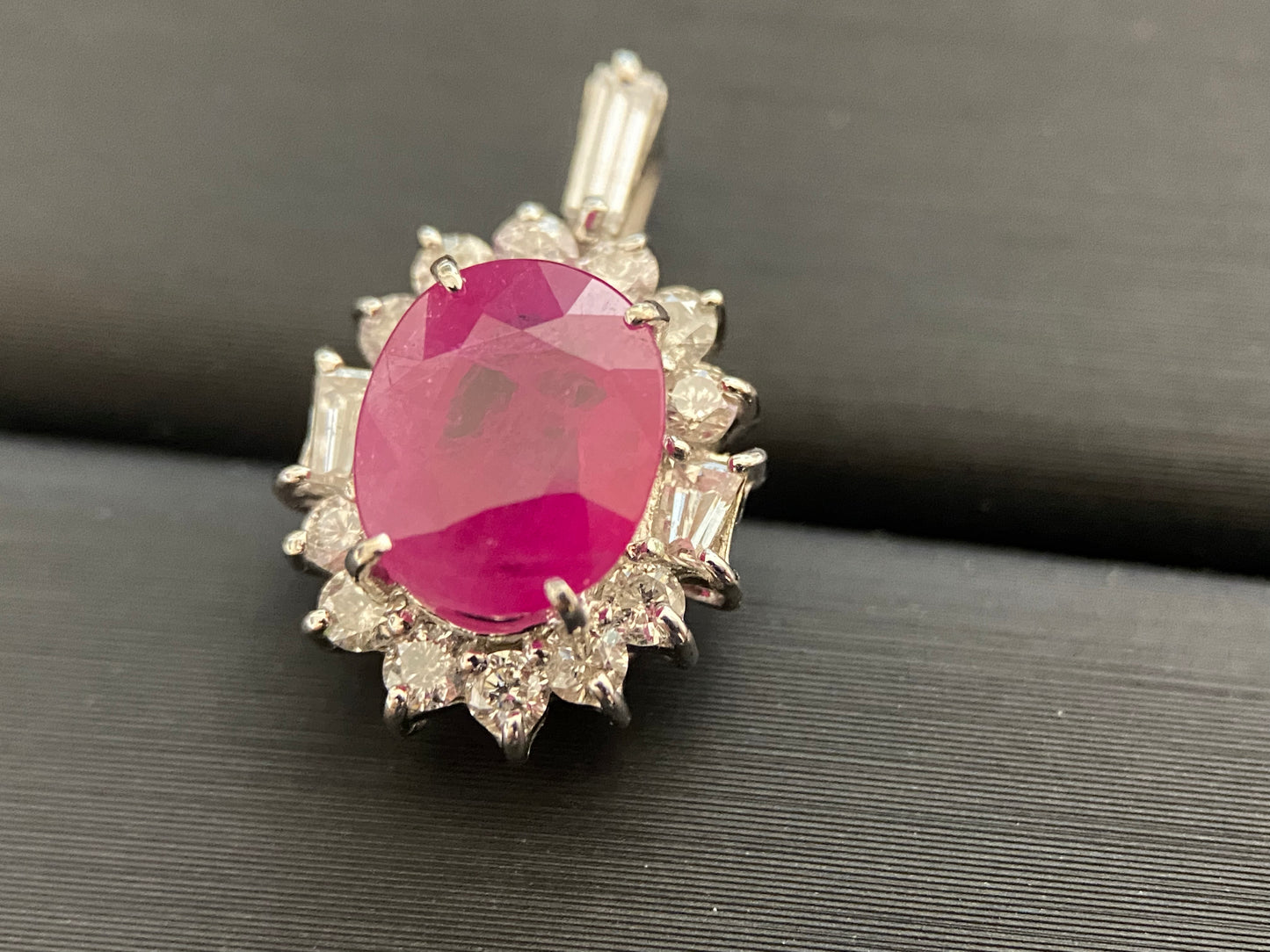 【美品】天然ルビー2.07ct D0.52ct ダイヤモンドジュエリー ネックレストップ