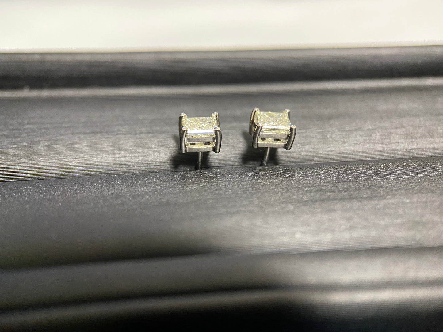 【未使用品】Pt900 ダイヤモンドジュエリー ピアス 甘いシャンパンカラー