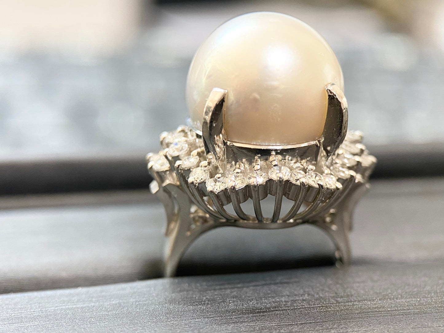 【美品】Pt900 南洋珠パール 14㎜ D0.7ct ダイヤモンドジュエリー 真珠リング
