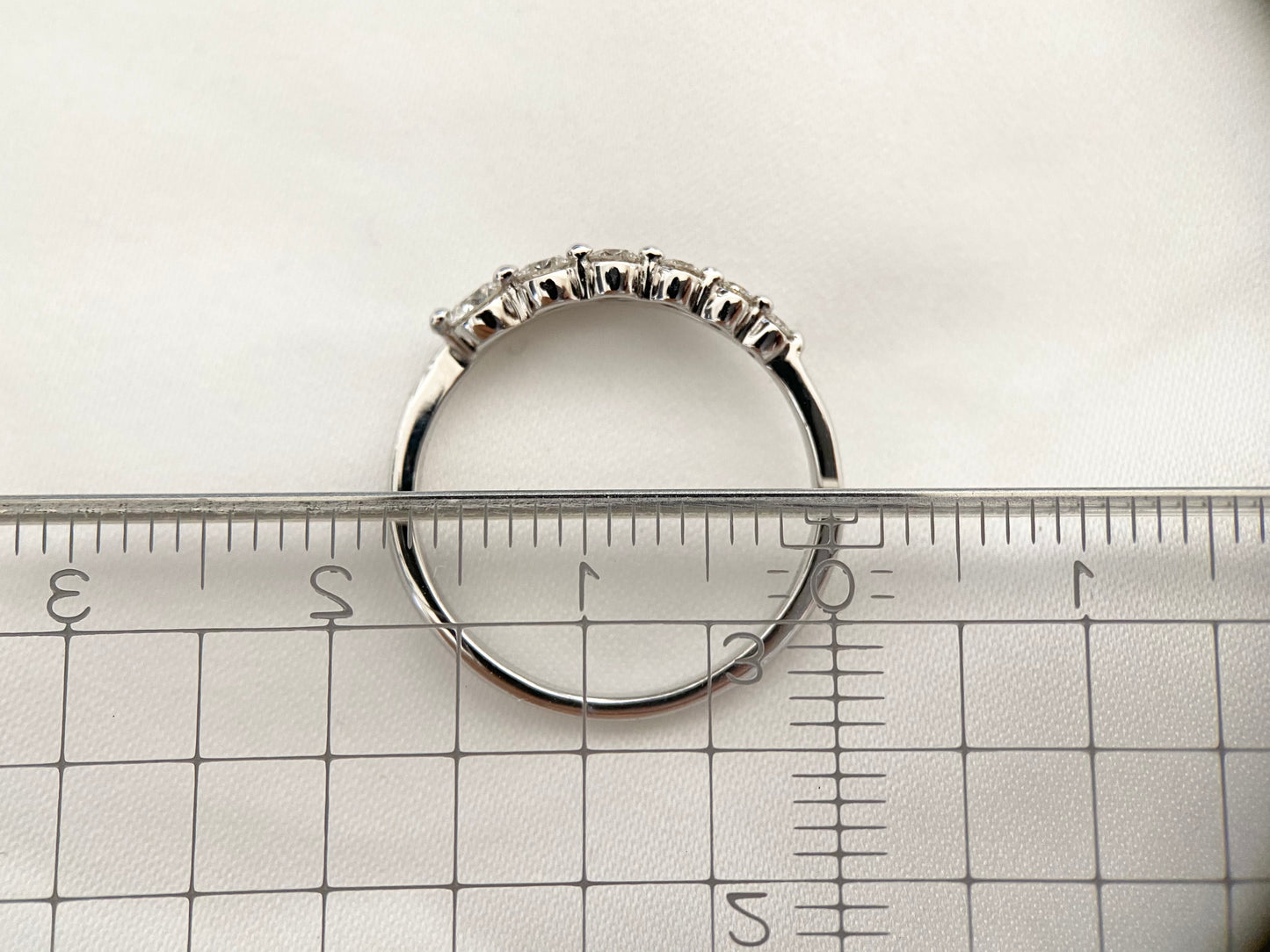 【美品】K18WG ダイヤモンドリング D0.30ct