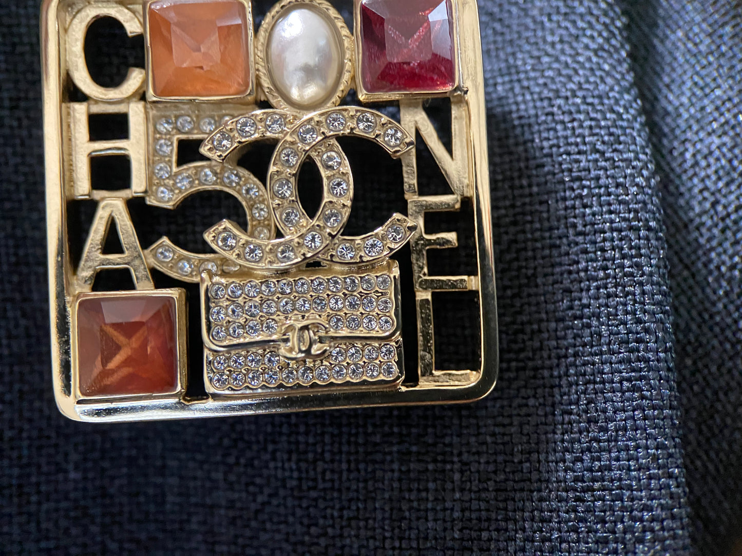 【美品】CHANEL シャネル ブローチ 2023-2024 AW新作 マルチカラー