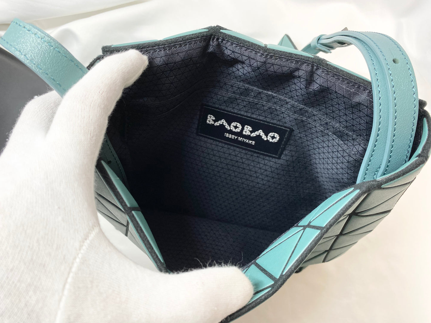 【美品】BAOBAO バオバオ イッセイミヤケ ショルダーバッグ グリーン