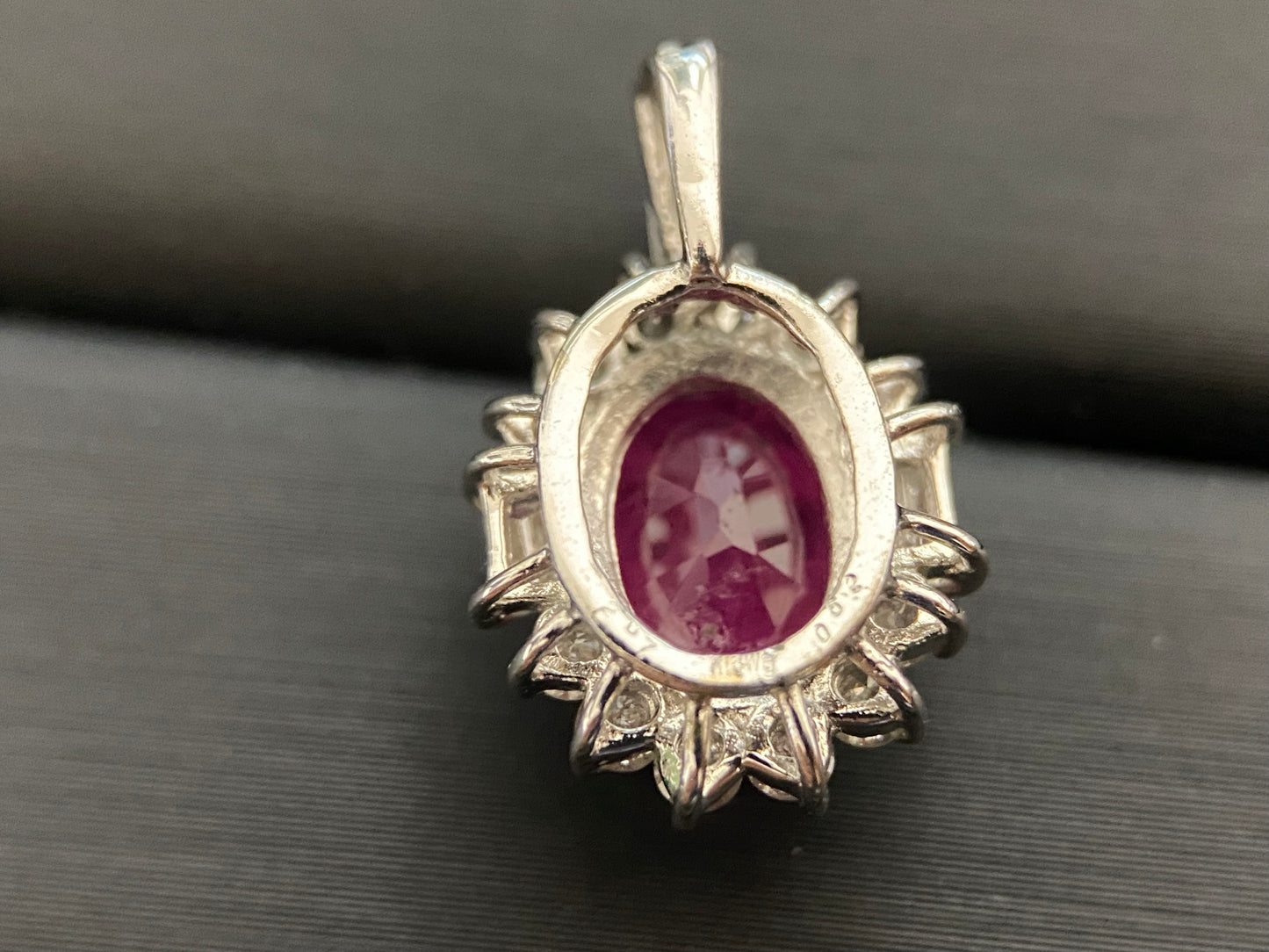 【美品】天然ルビー2.07ct D0.52ct ダイヤモンドジュエリー ネックレストップ