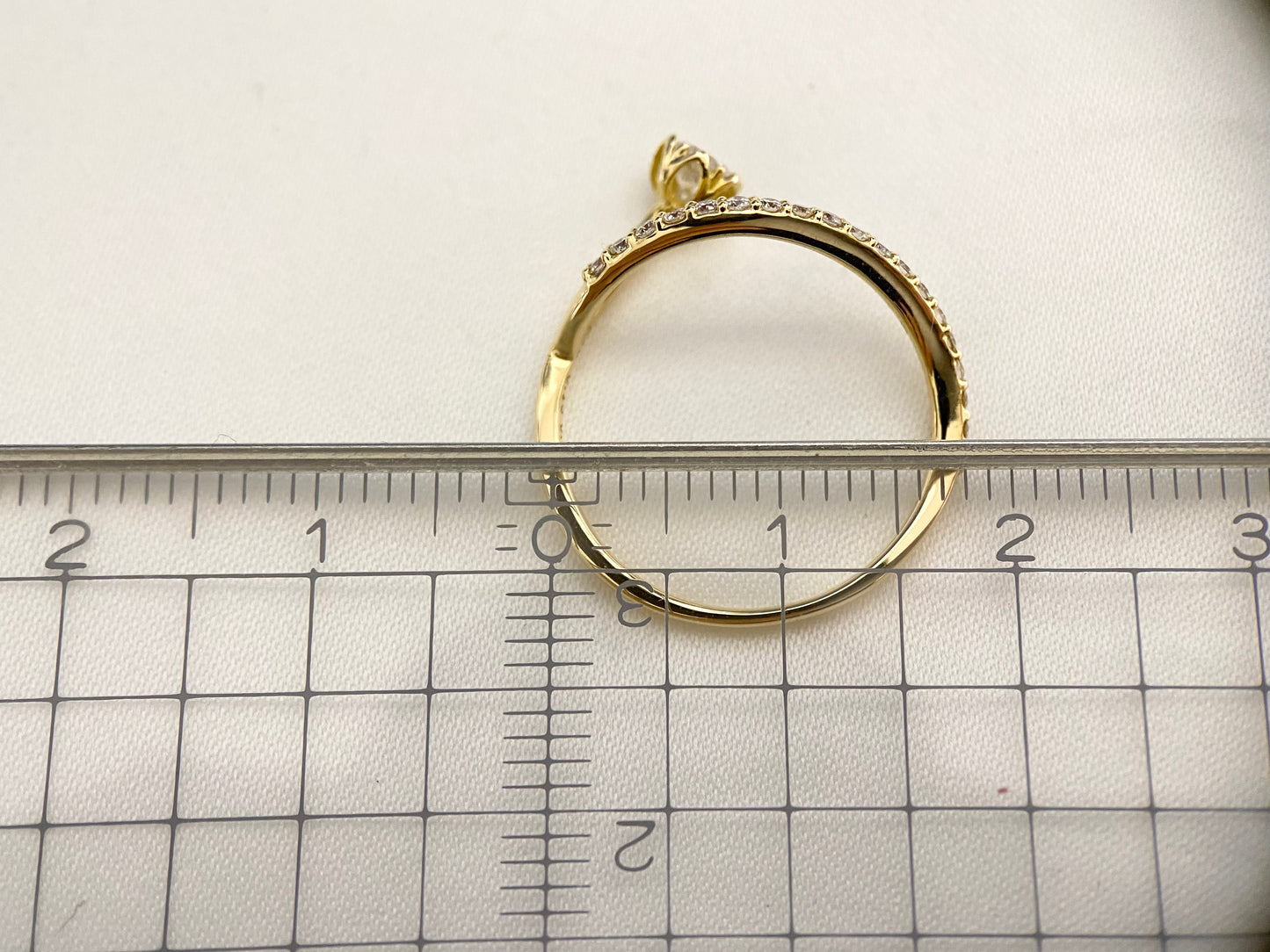 【未使用品】K18 小さな蕾 ダイヤモンドジュエリー リング D0.15/0.20