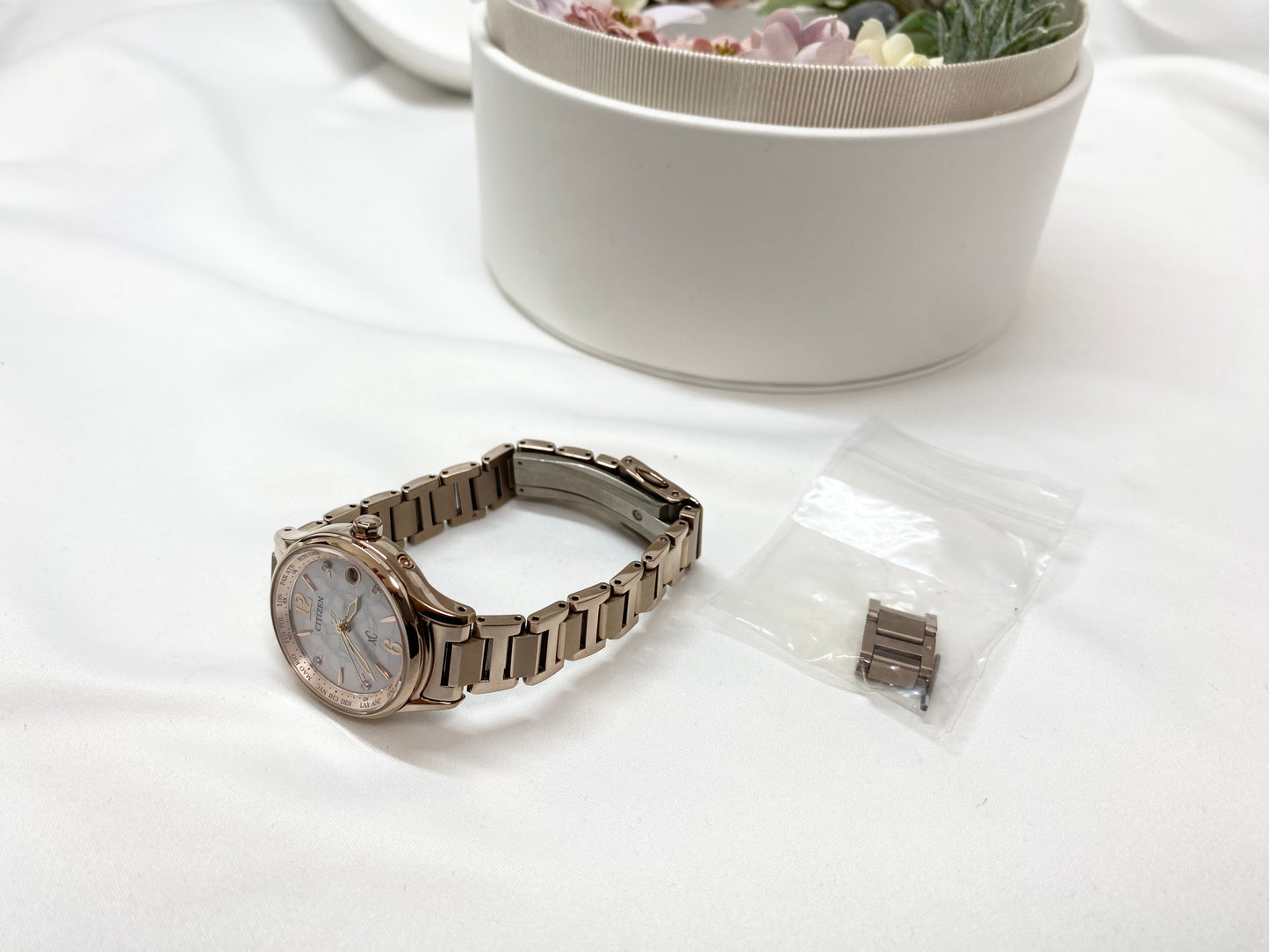 【美品】シチズン CITIZEN XC(クロスシー)特別限定モデル EC1164-53X 4Pダイヤモンド