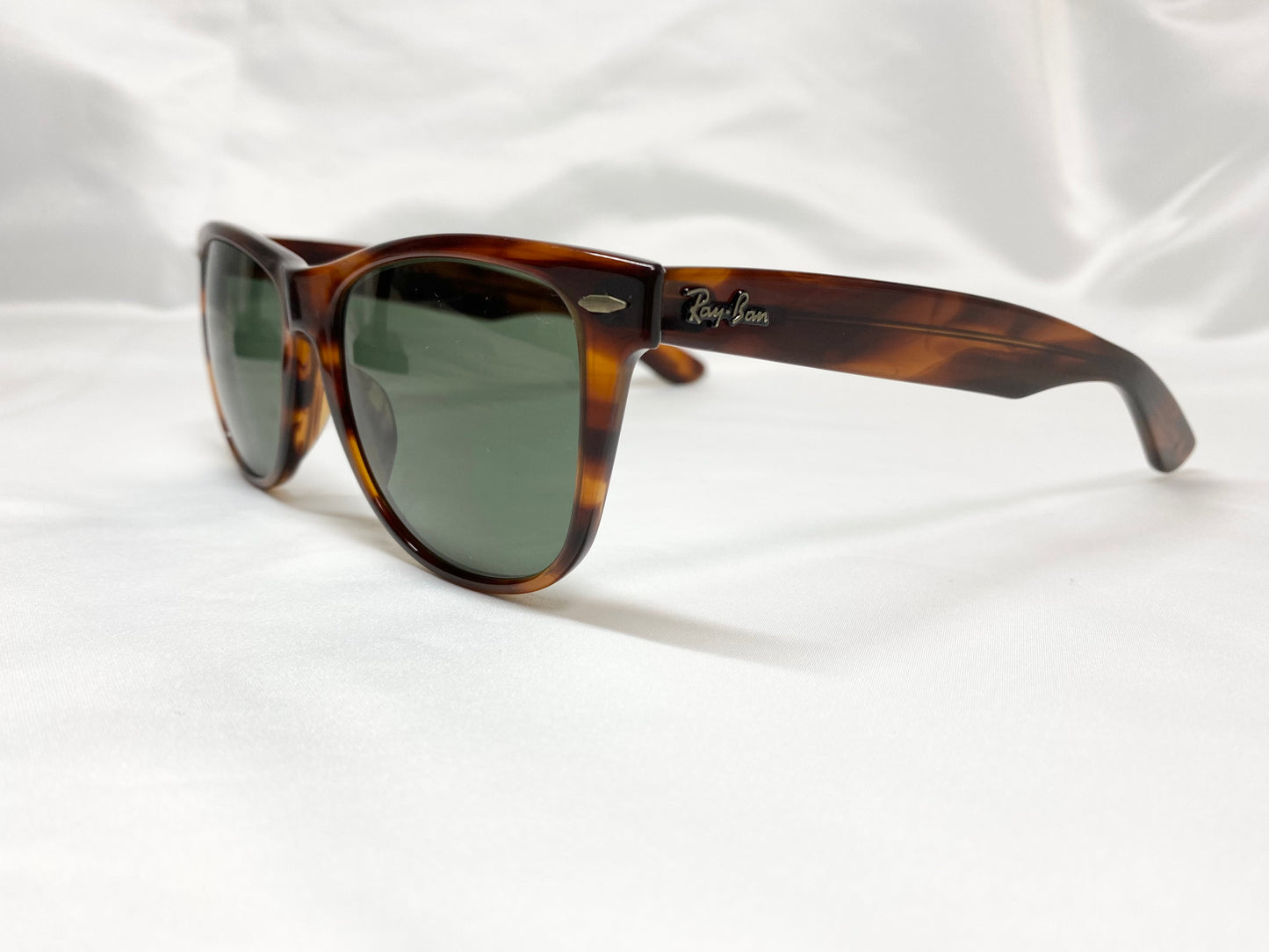 Beautiful Chanel CHANEL Deauville MM Black