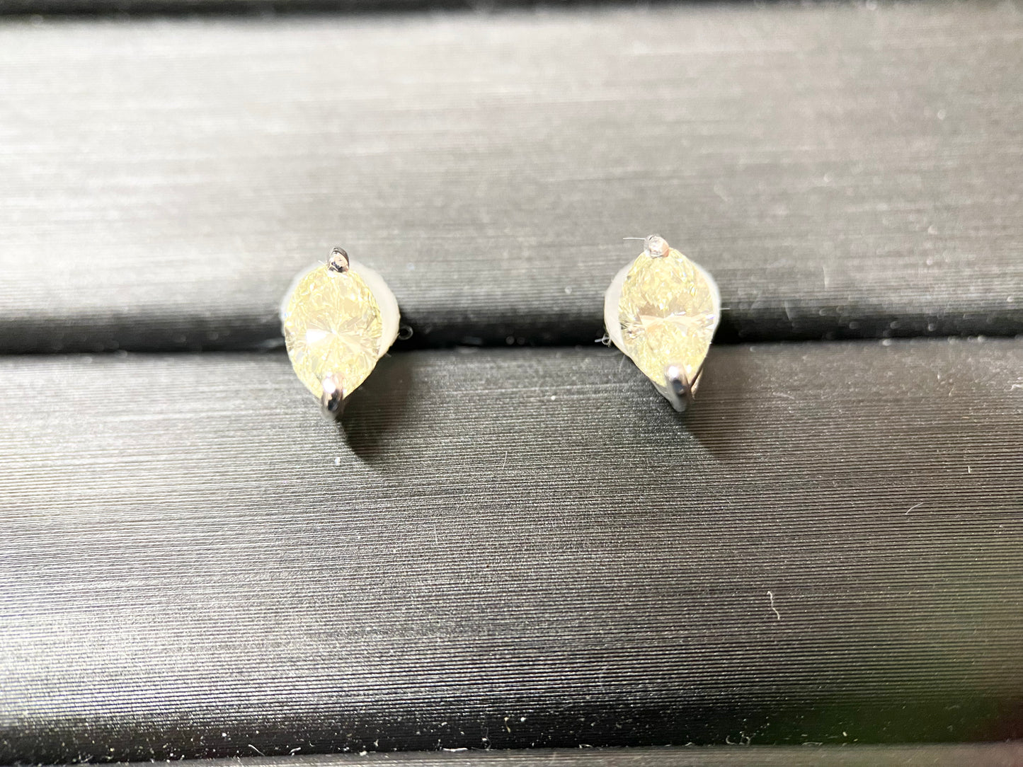 【新品】マーキス・ブリリアントカットの魅力 ダイヤモンドジュエリー ピアス