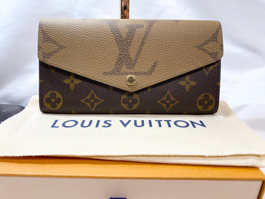 Louis Vuitton Monogram Reverse Porte Foyle Sala