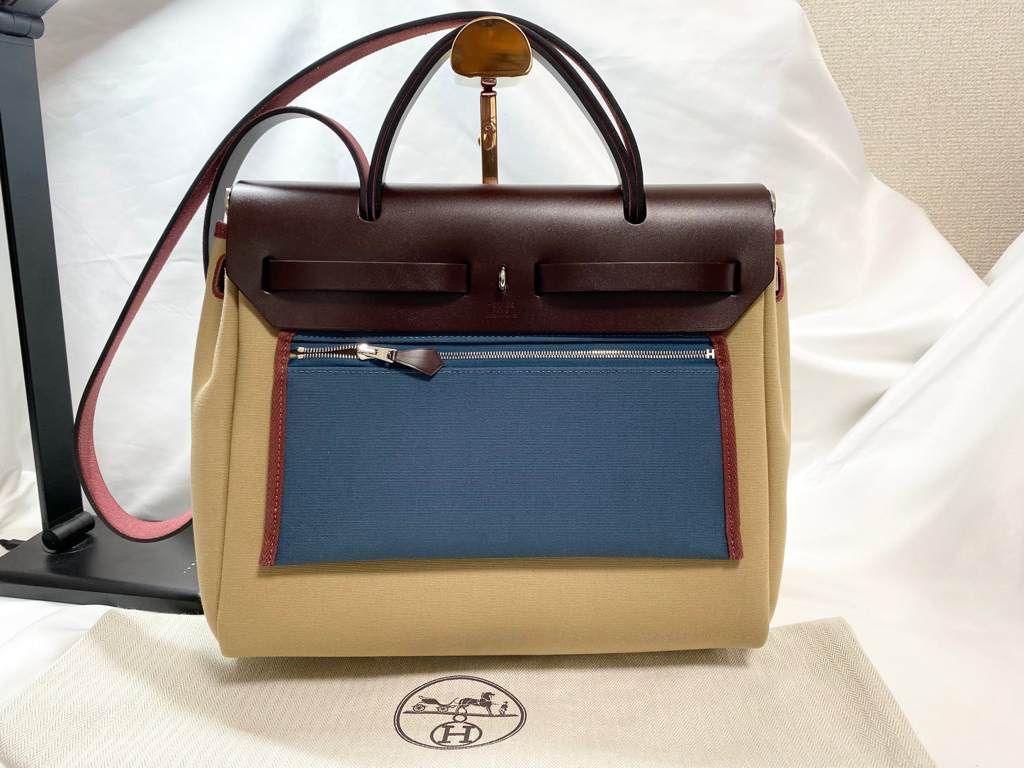 Beautiful Hermes Yale Bag Zip 31 Lutrune Verso