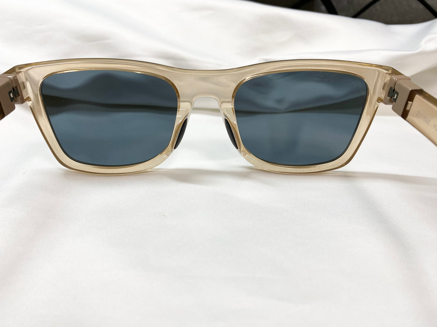 【美品】ルイ・ヴィトン LOUIS VUITTON サングラス Z1186E クリアゴールド