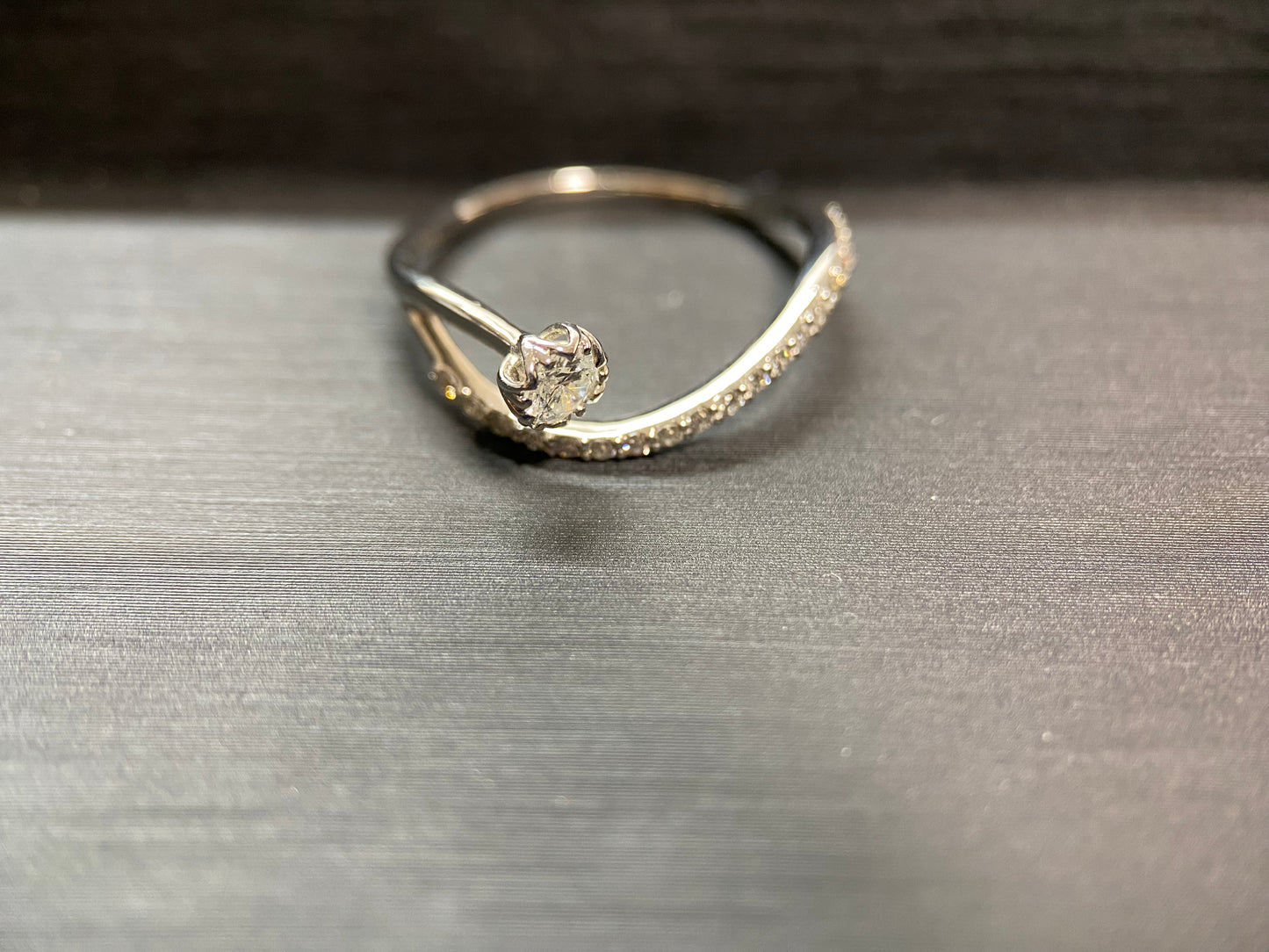 【新品】つぼみをモチーフにしたダイヤモンドジュエリー リング