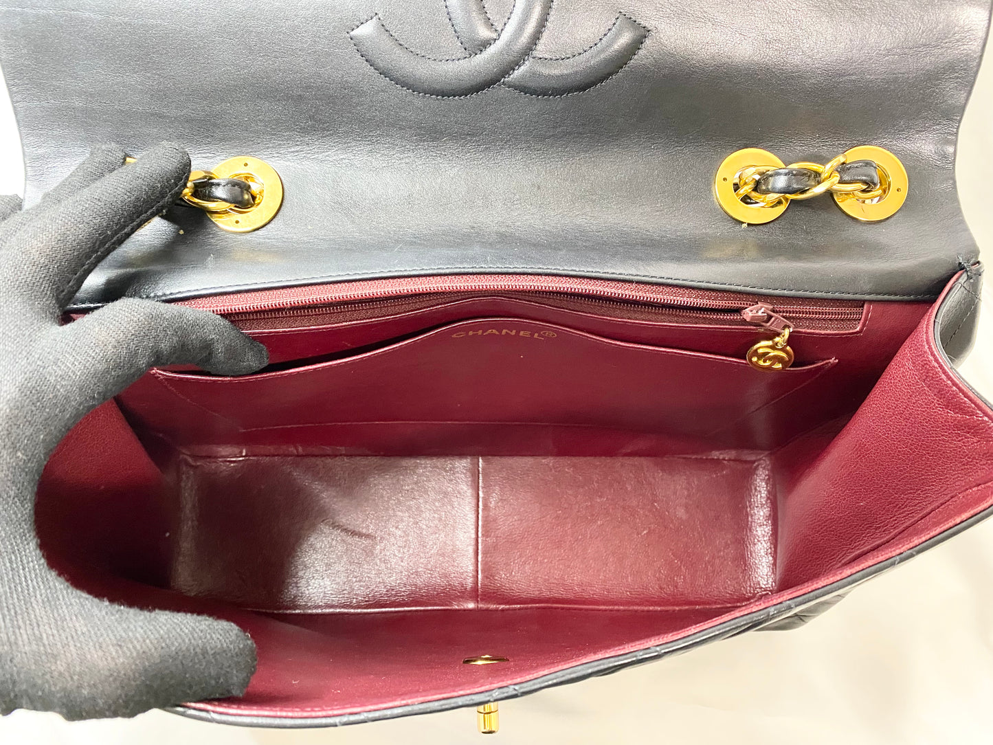 シャネル デカマトラッセ ラムスキン 2番台