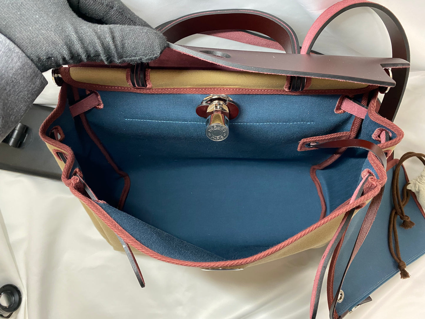 Beautiful Hermes Yale Bag Zip 31 Lutrune Verso