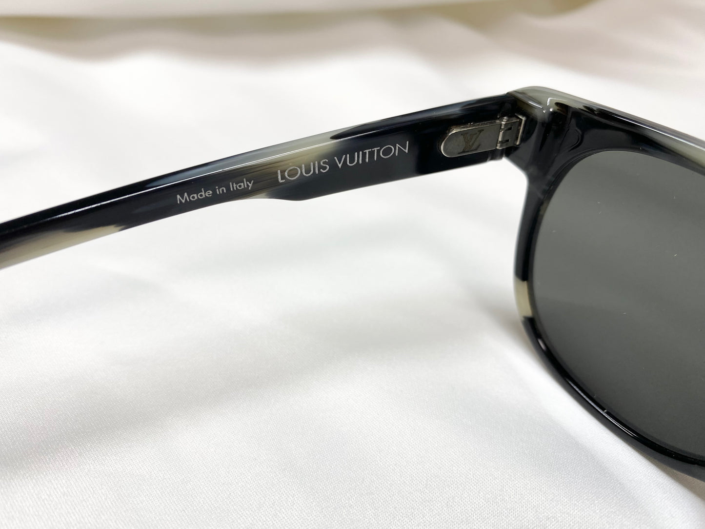 Beautiful Chanel CHANEL Deauville MM Black