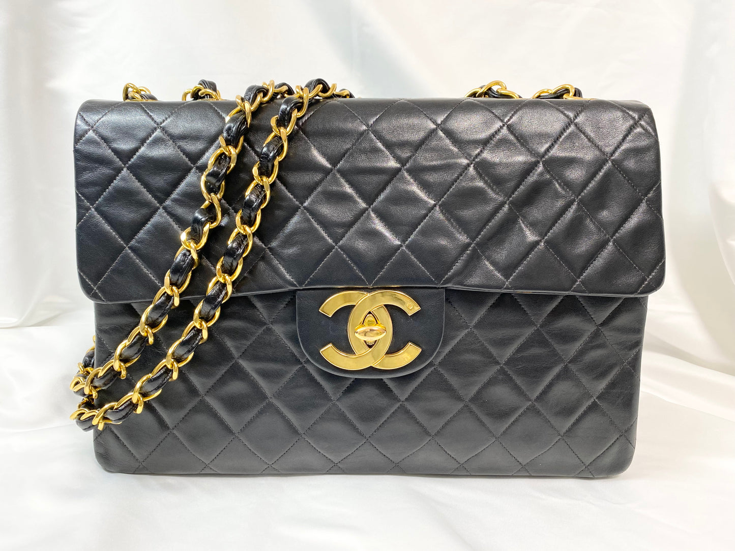 シャネル デカマトラッセ ラムスキン 2番台