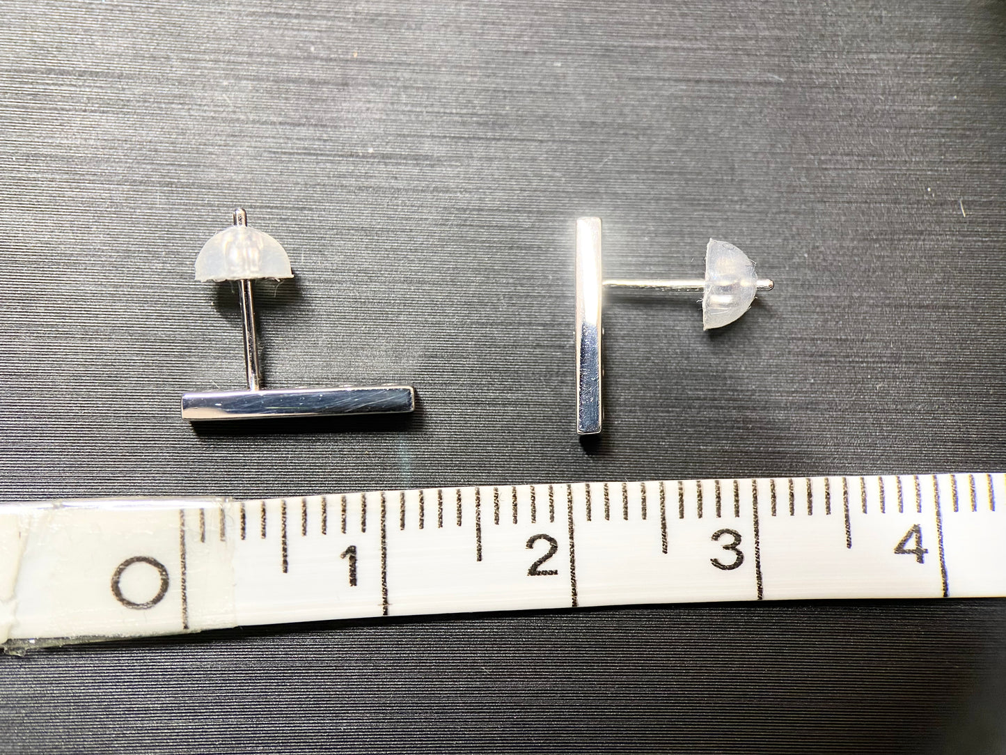 【新品】敢えての長方形ピアス ダイヤモンドジュエリー