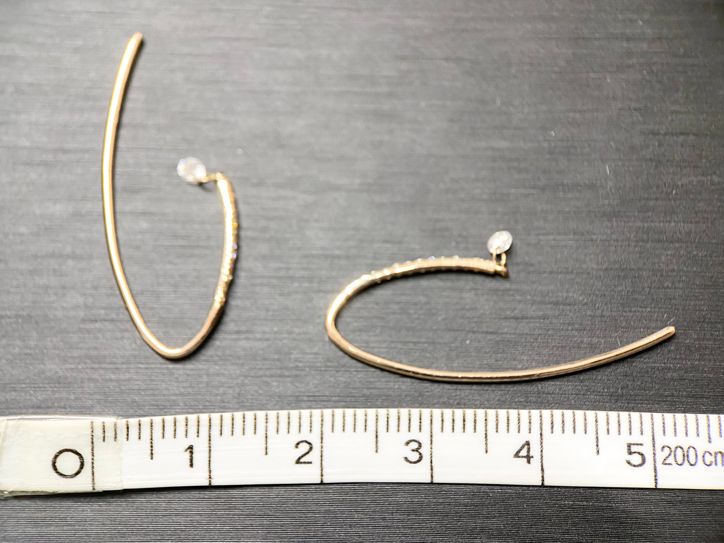 【新品】揺らめくダイヤのフープピアス ダイヤモンドジュエリー ピアス