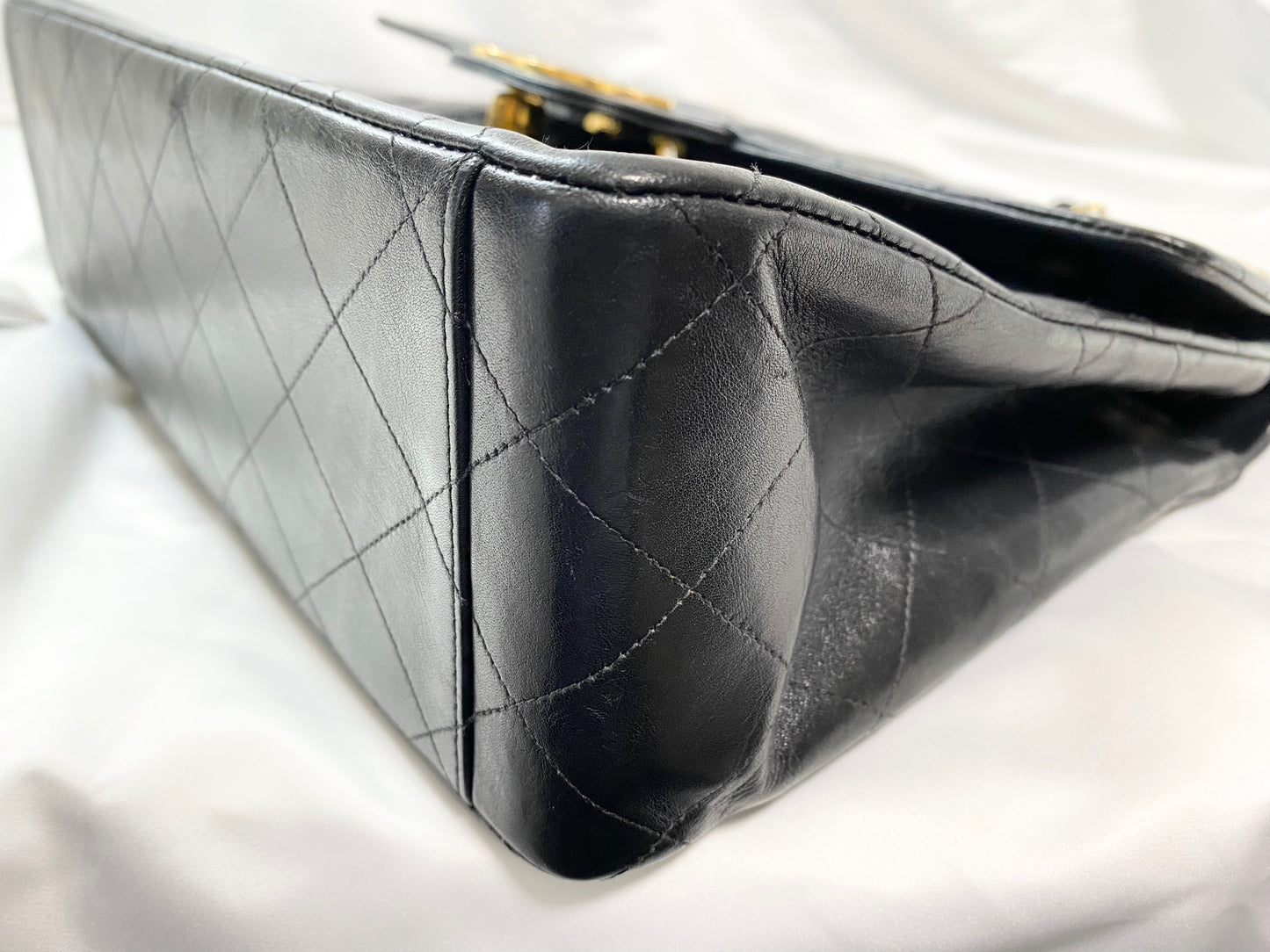 シャネル デカマトラッセ ラムスキン 2番台