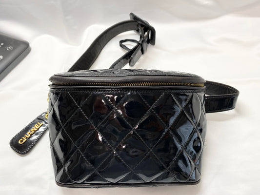 CHANEL CHANEL Enameled Mastrasse Body Bag Black