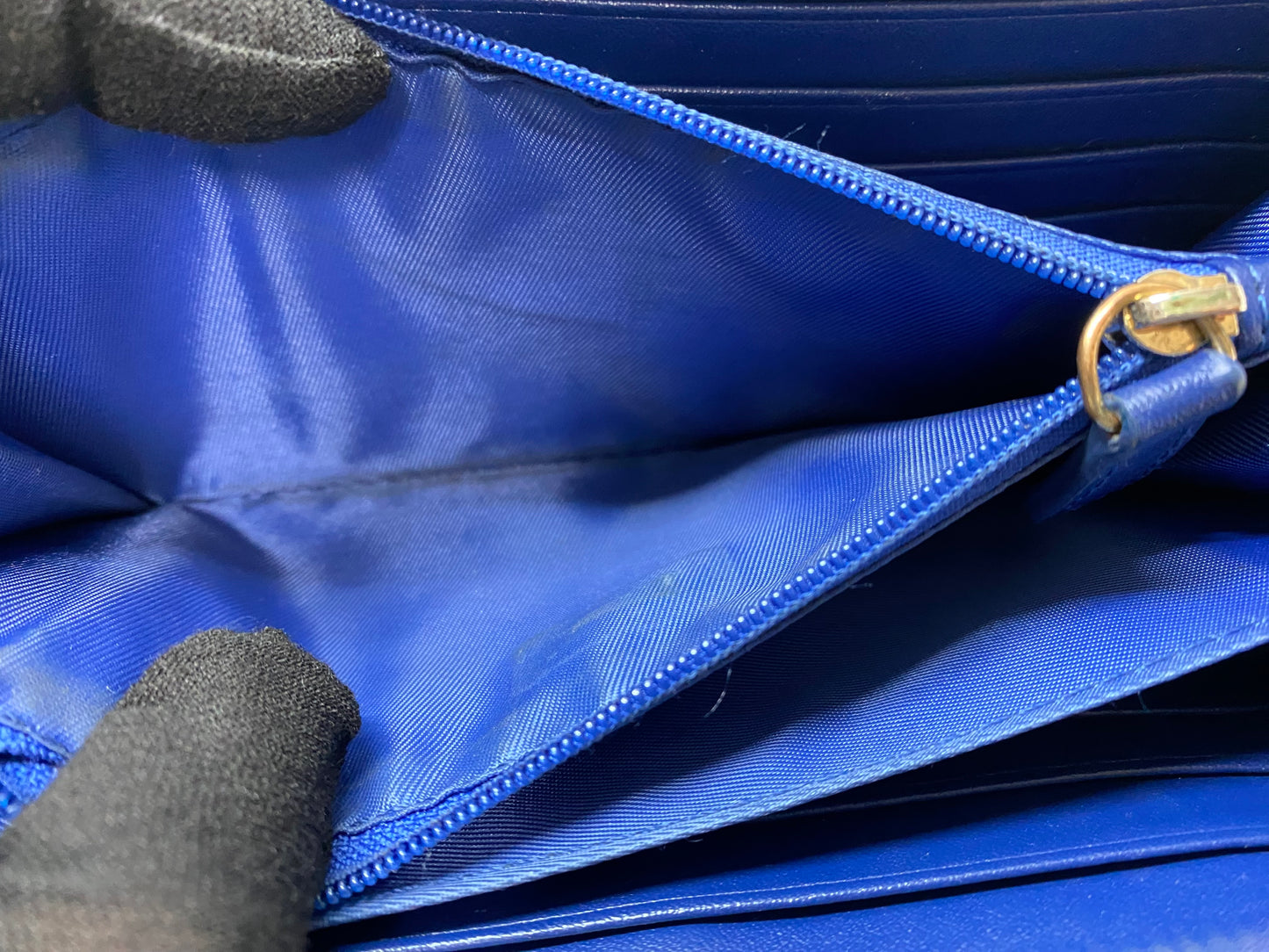 Vivienne Westwood Round Zipper Long Wallet Enamel Blue