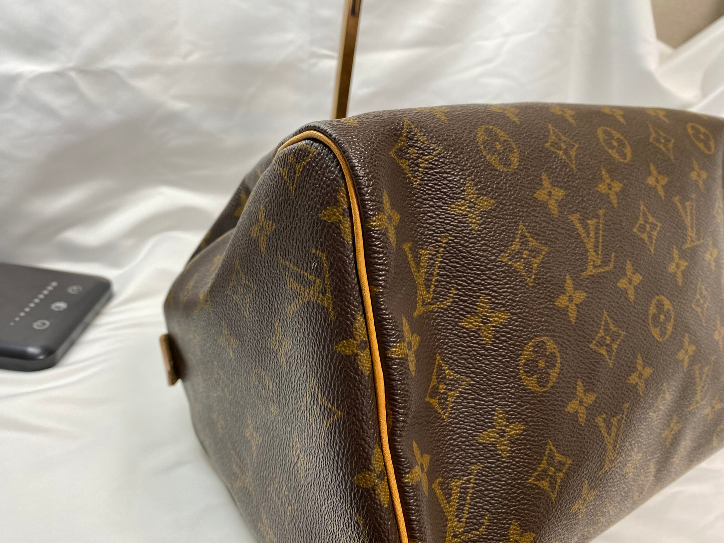Louis Vuitton LOUIS VUITTON Monogram Speedy 30