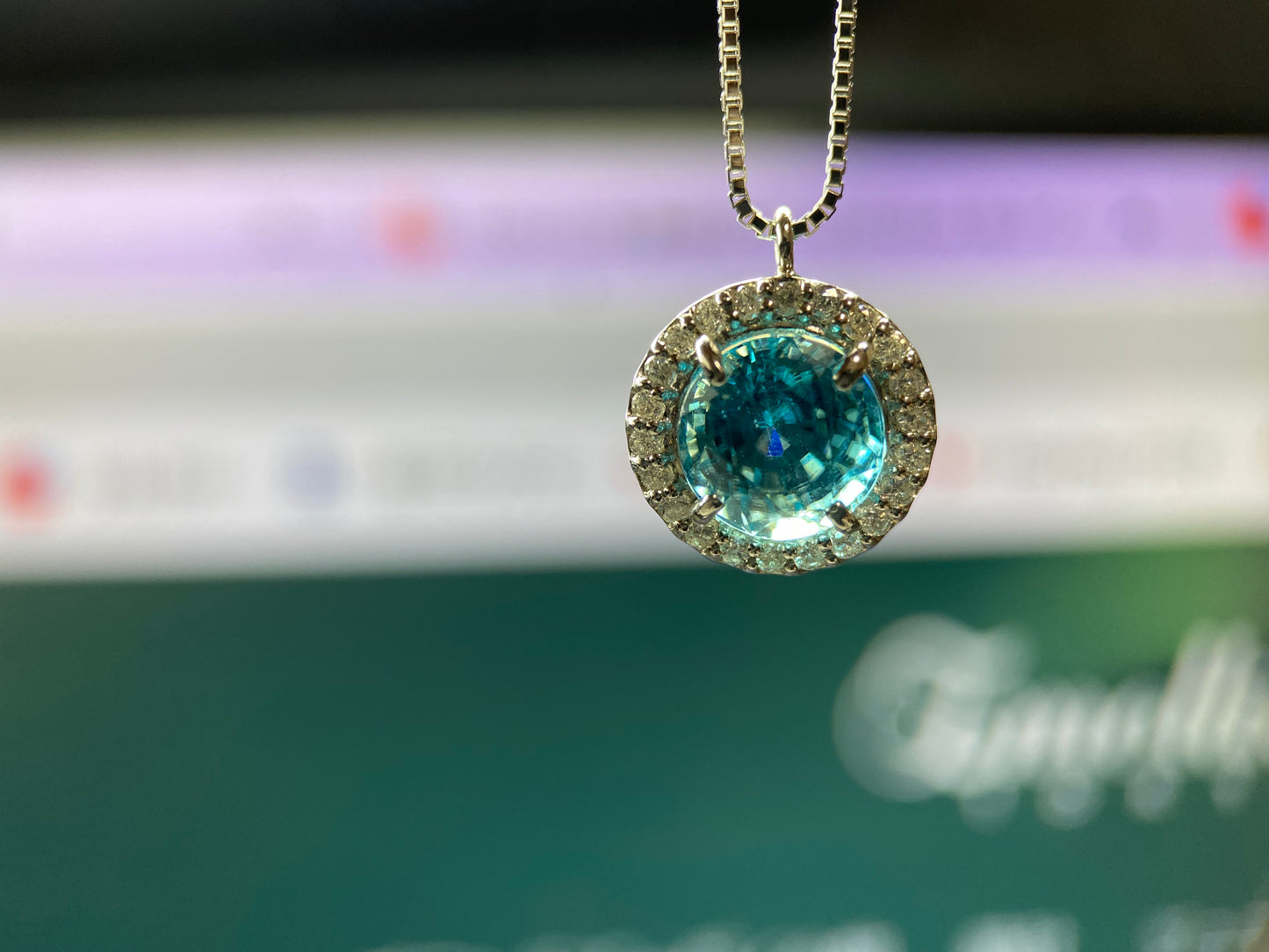 【新品】【レアストーン】やわらかいブルー色「ブルージルコン」ネックレス ジュエリー