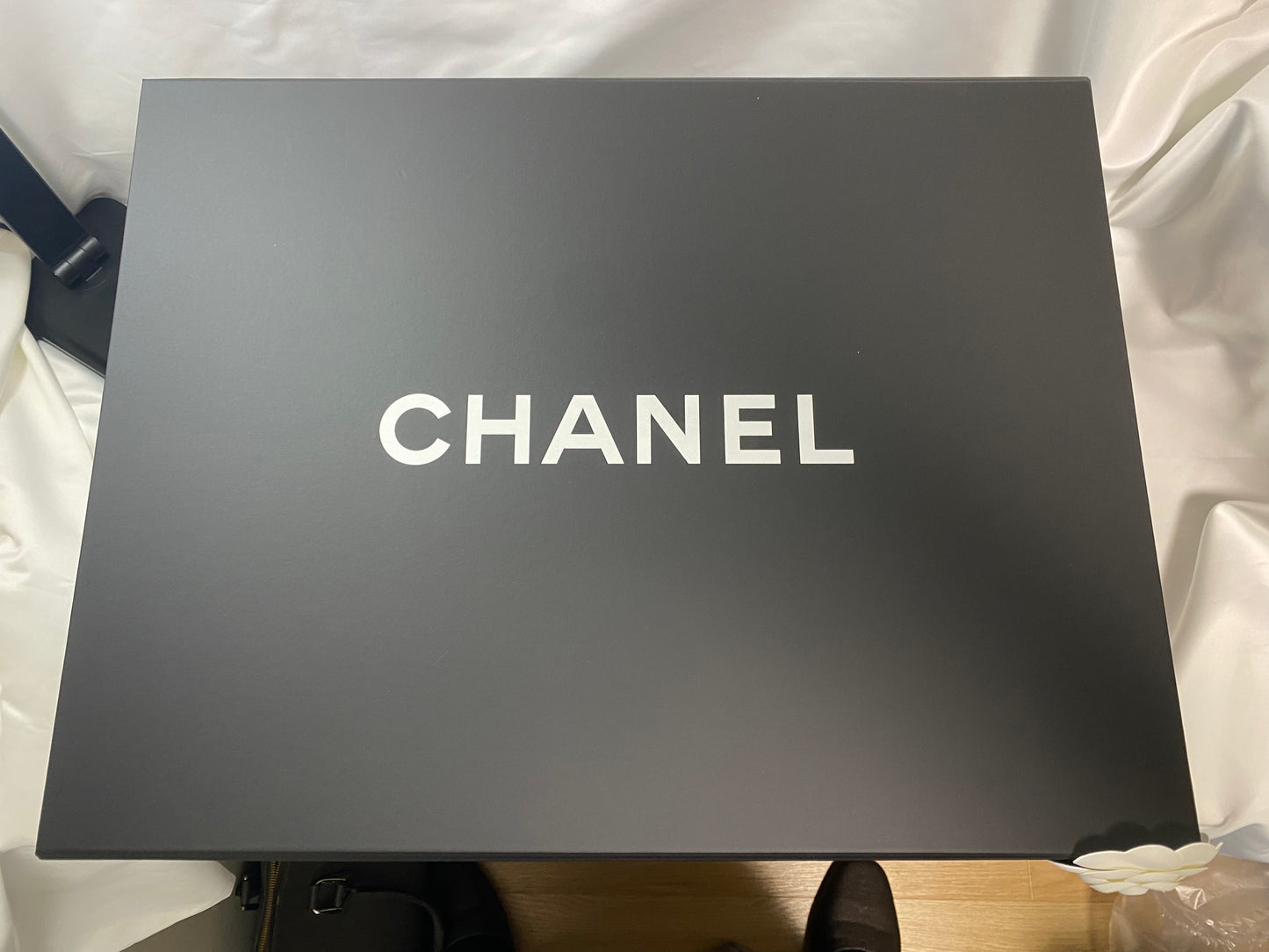Beautiful Chanel CHANEL Deauville MM Black