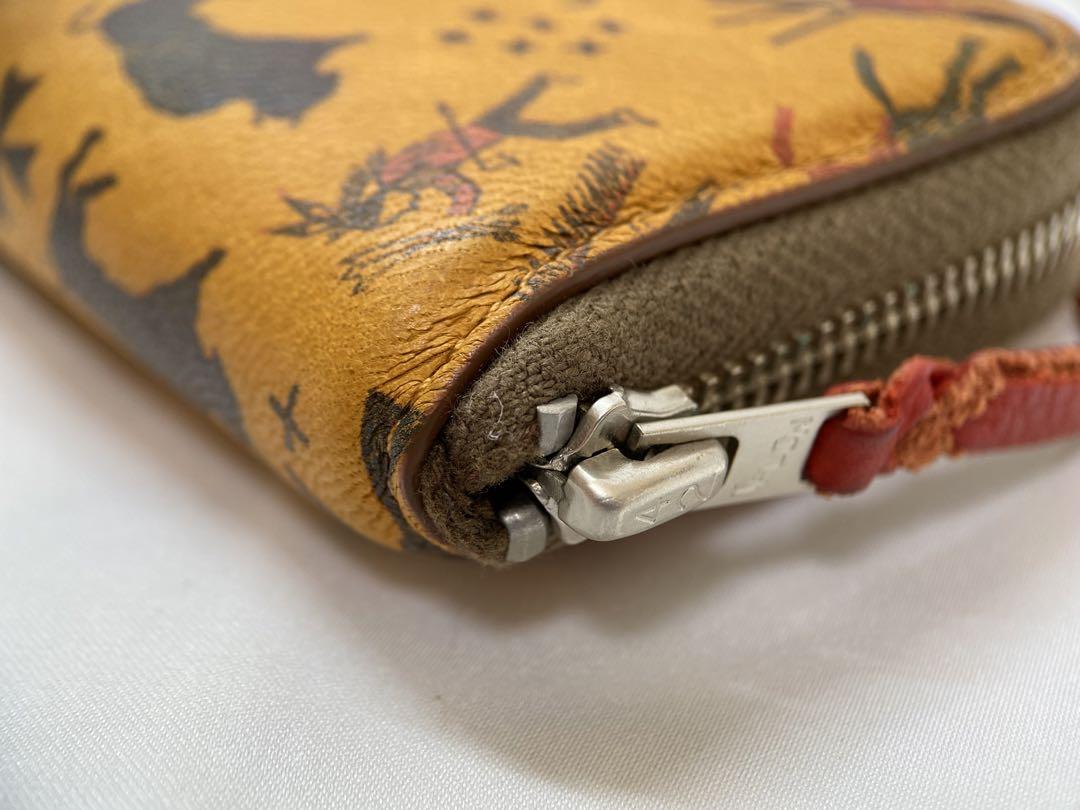 Beautiful Larry Smith Round Zipper Coin Purse Collaboration Product LT0110