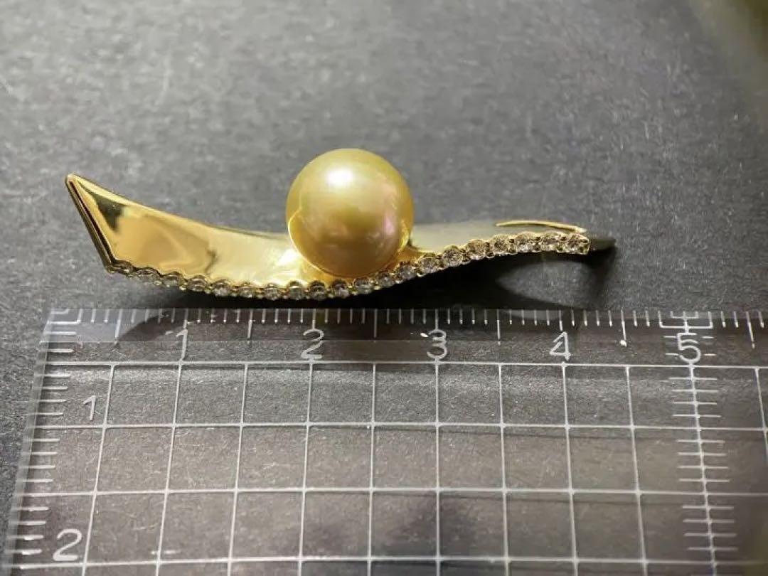 K18 necklace top with 10mm pearl and 0.44ct diamonds