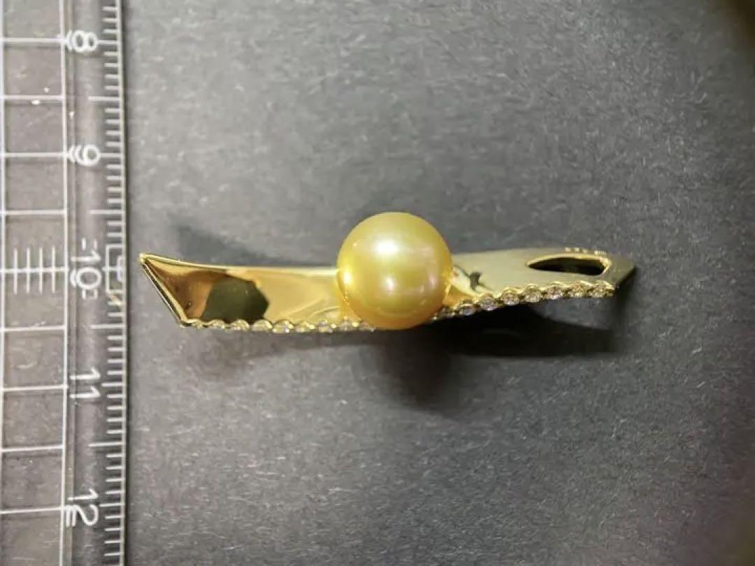 K18 necklace top with 10mm pearl and 0.44ct diamonds