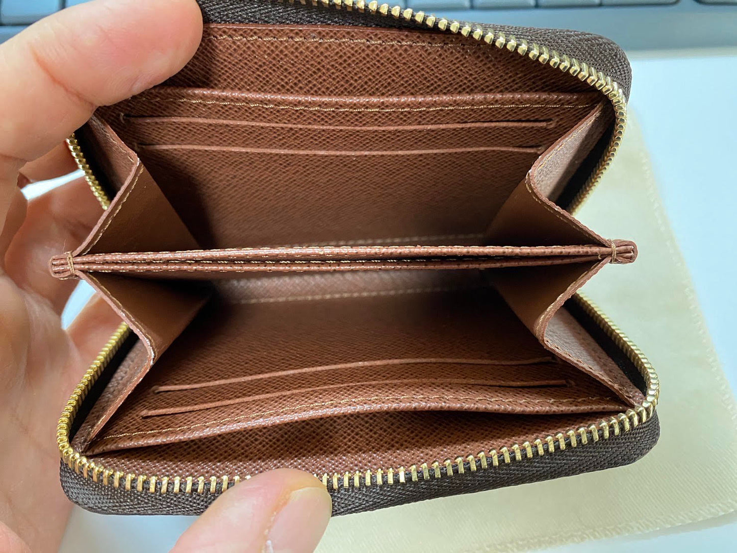 ルイヴィトン LOUIS VUITTON ジッピーコインパース モノグラム