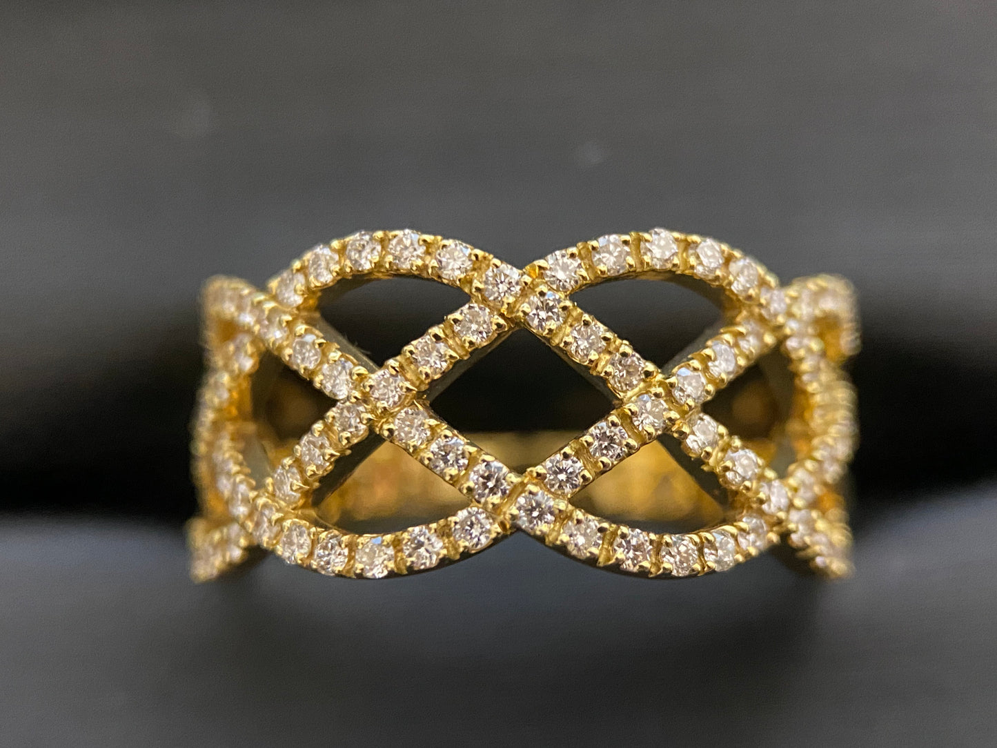 New] Diamond jewelry conceived from cobblestones, luxury ornamental ring.