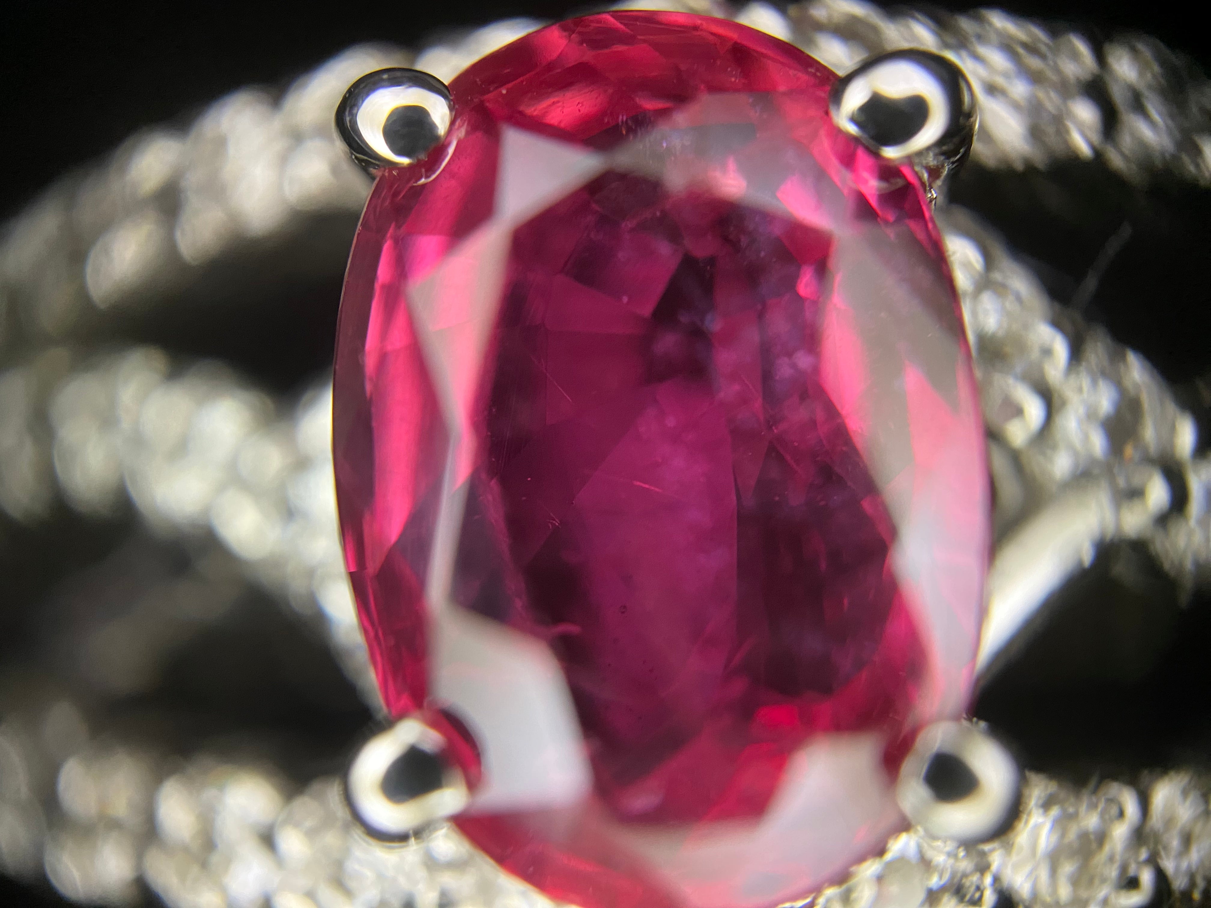 人気低価新品仕上済み Pt900 レッド カラーストーン ダイヤモンド デザインリング 3.3g 0.39ct 0.08ct 12号 プラチナ 指輪 色石 赤石 赤系色 その他