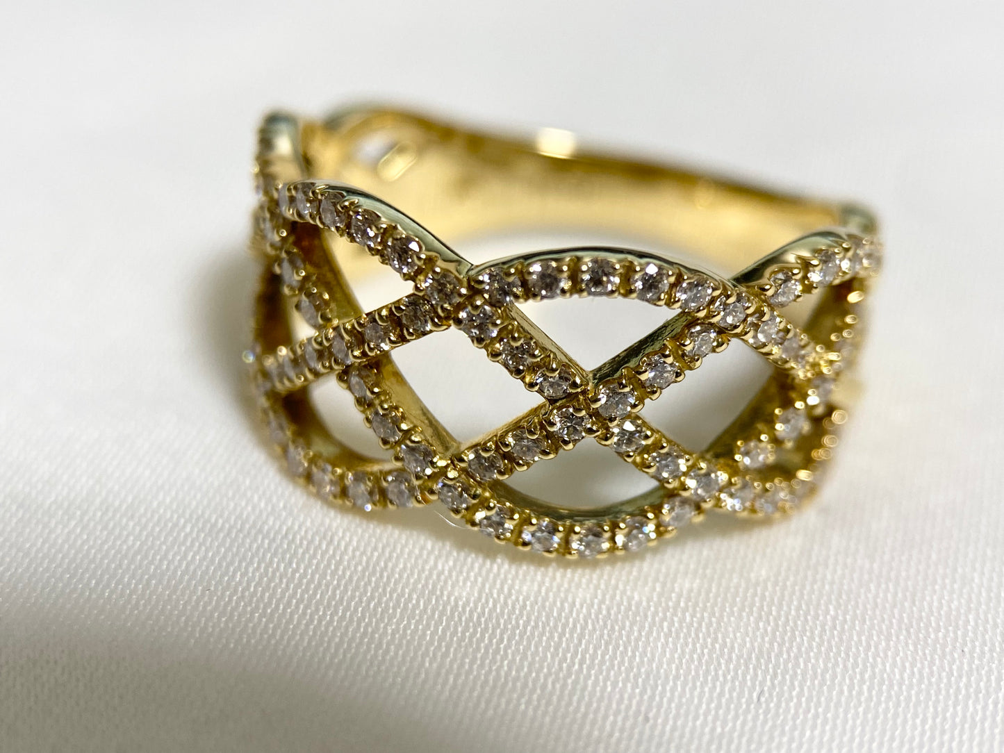 New] Diamond jewelry conceived from cobblestones, luxury ornamental ring.