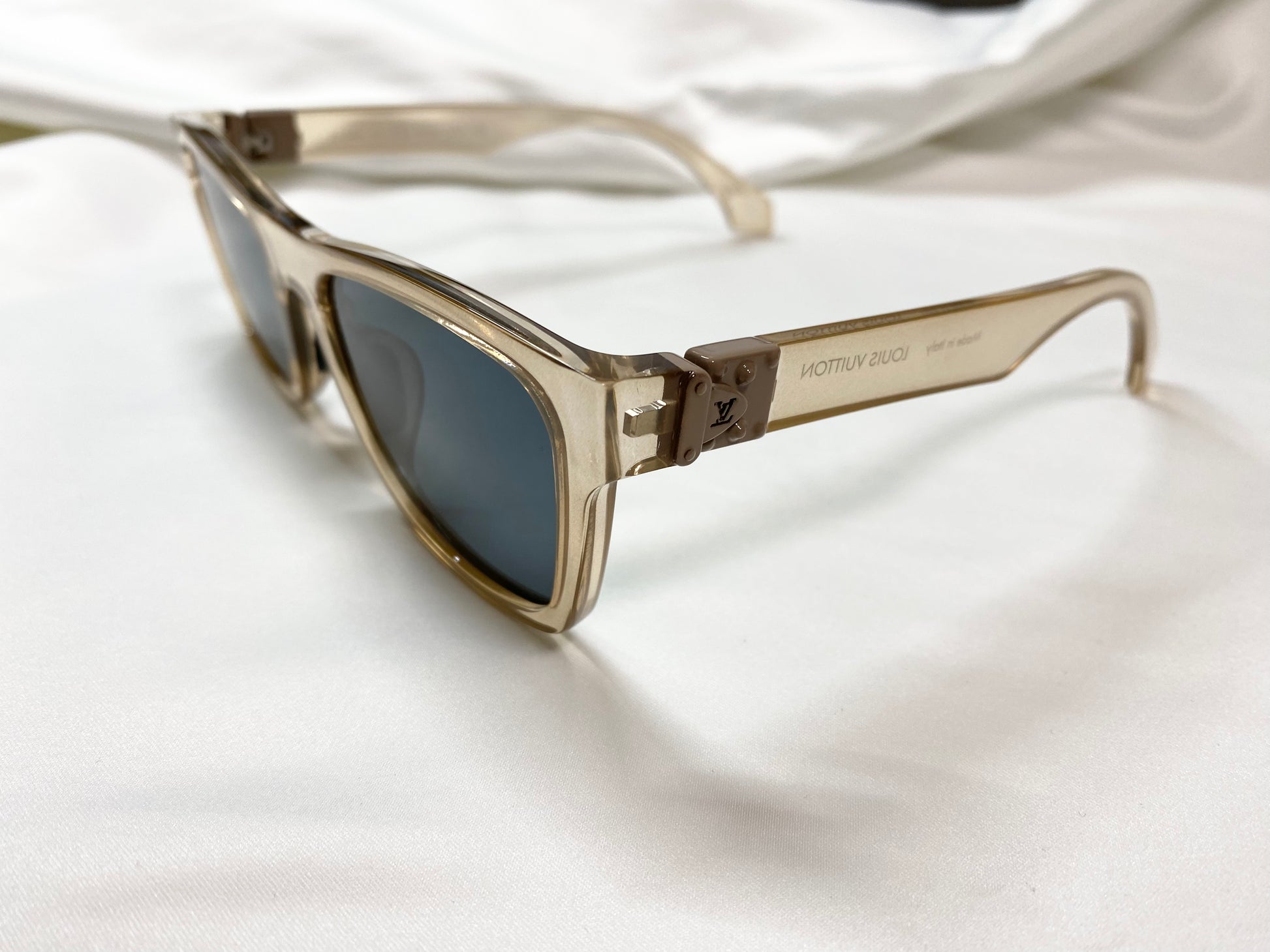 【美品】ルイ・ヴィトン LOUIS VUITTON サングラス Z1186E クリアゴールド