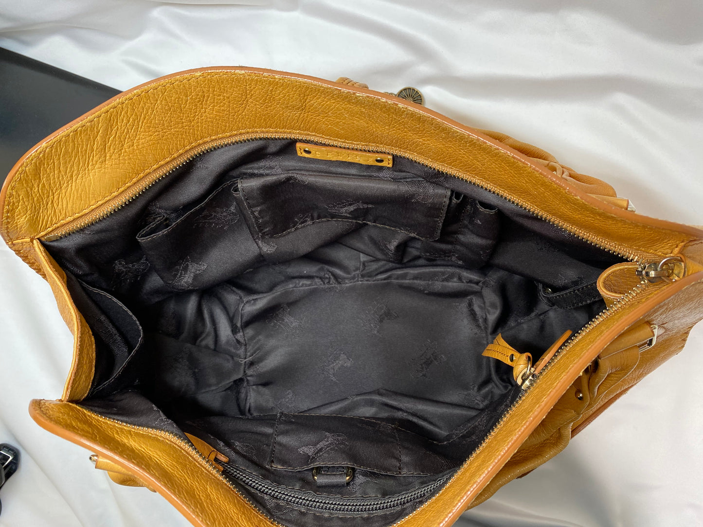 Celine CELINE Bittersweet leather handbag with carriage hardware light brown